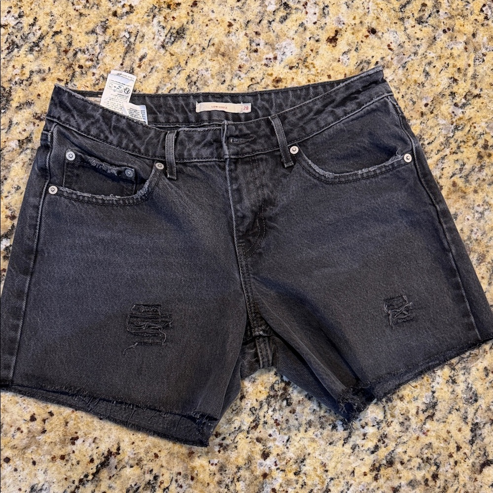 Women's Levi’s Black Denim Shorts - low loose waist size 28